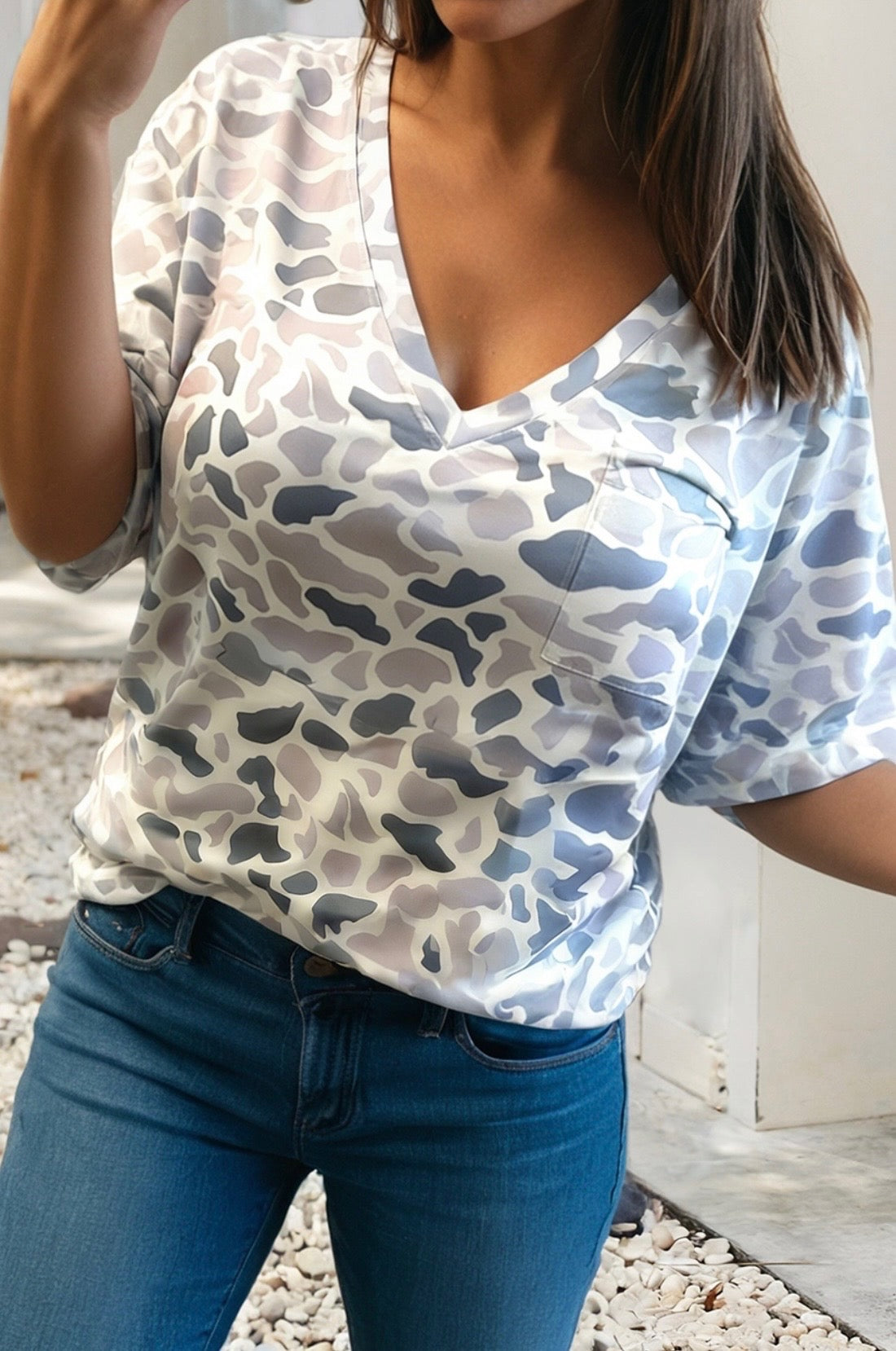 Camo Print Single Chest Pocket V Neck Tee